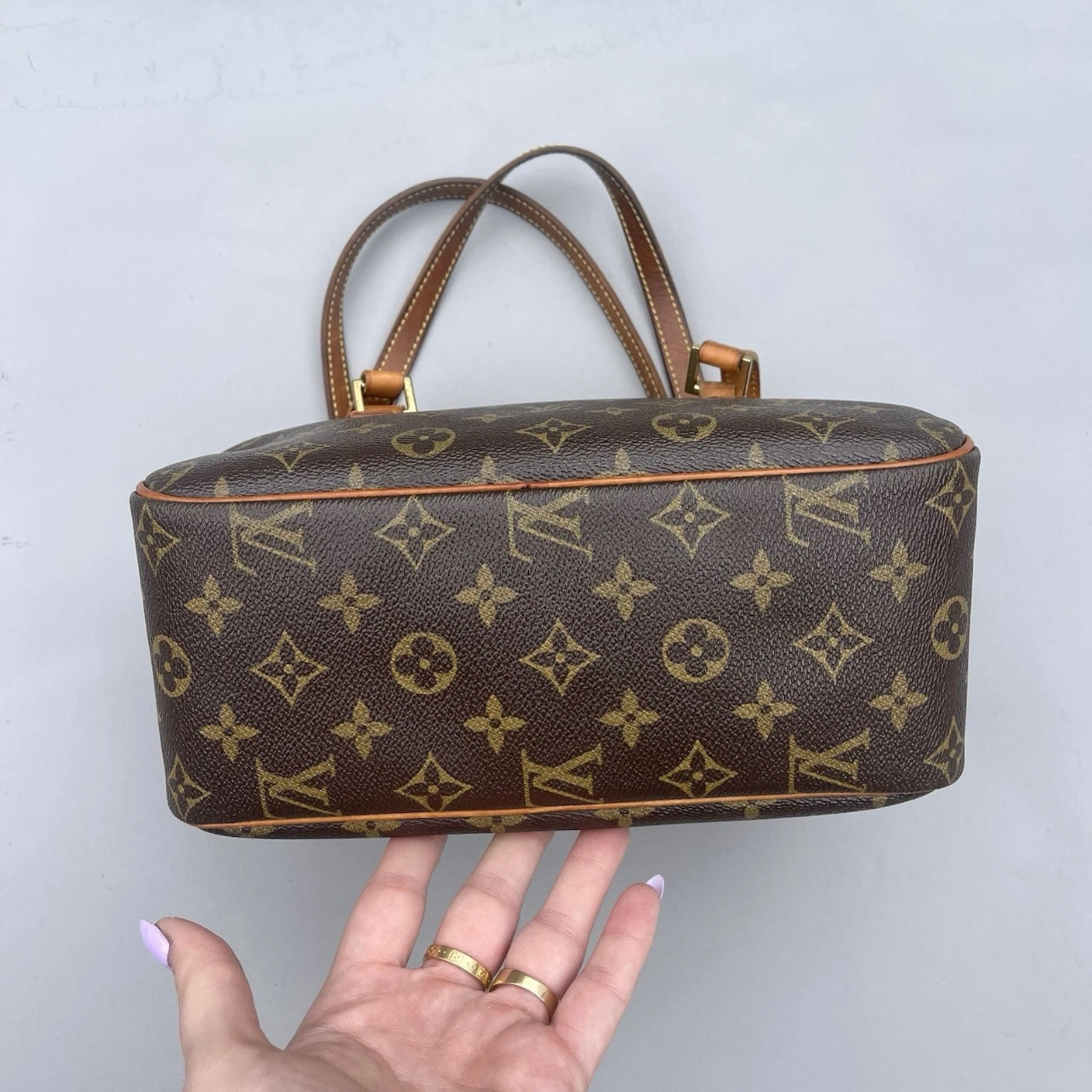 Louis Vuitton Cite Shoulder Bag MM Brown Monogram Canvas Shoulder Bag