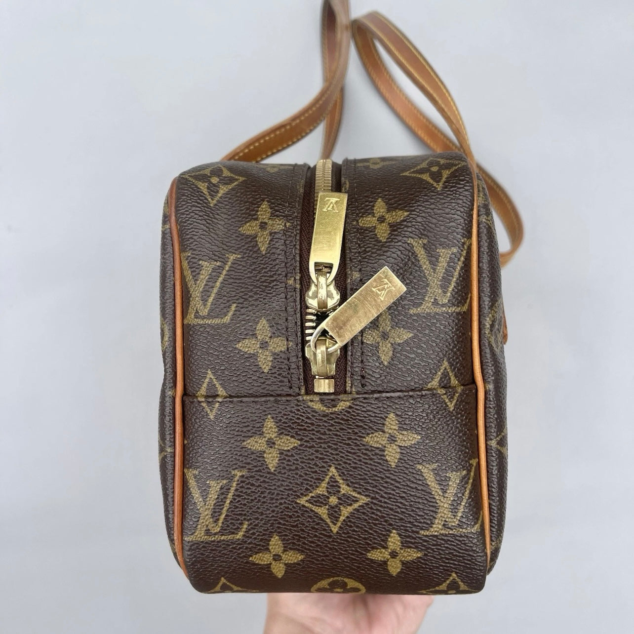 Louis Vuitton Cite Shoulder Bag MM Brown Monogram Canvas Shoulder Bag