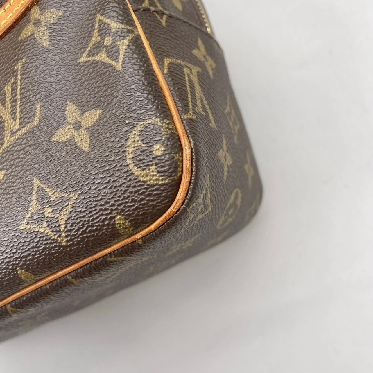 Louis Vuitton Cite Shoulder Bag MM Brown Monogram Canvas Shoulder Bag