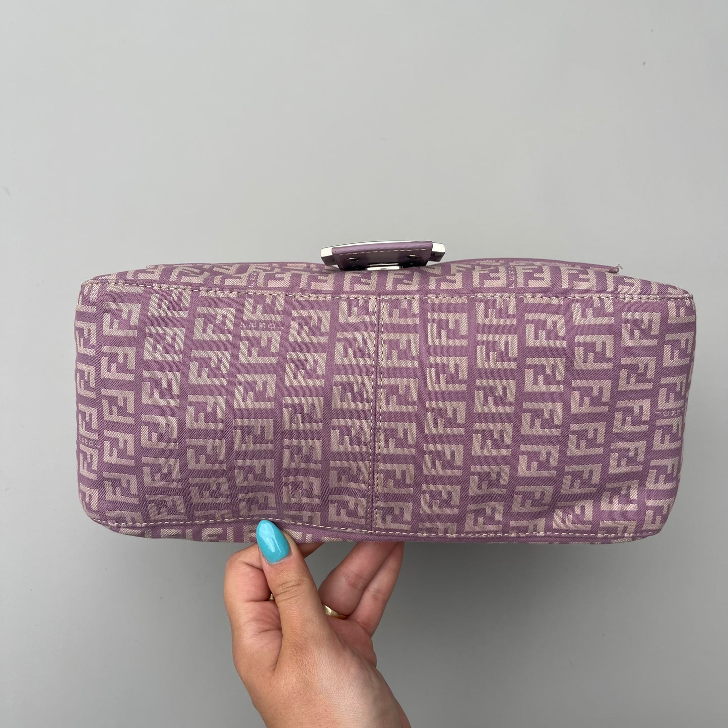 Fendi Lavander mamma baguette shoulder bag